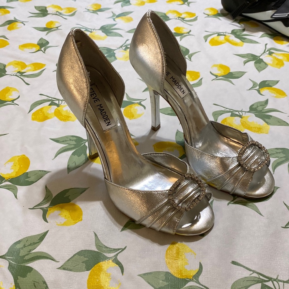 Steve Madden Heels Womens size 6